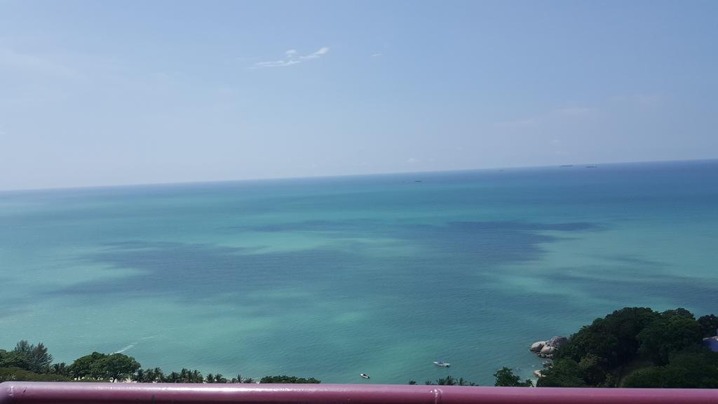 Batu Ferringhi Seaview Apartment Exteriör bild